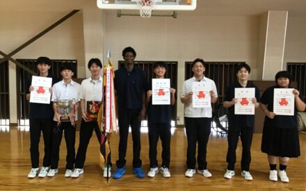 【学校生活】全校集会・県総体表彰伝達 【学校生活】全校集会・県総体表彰伝達